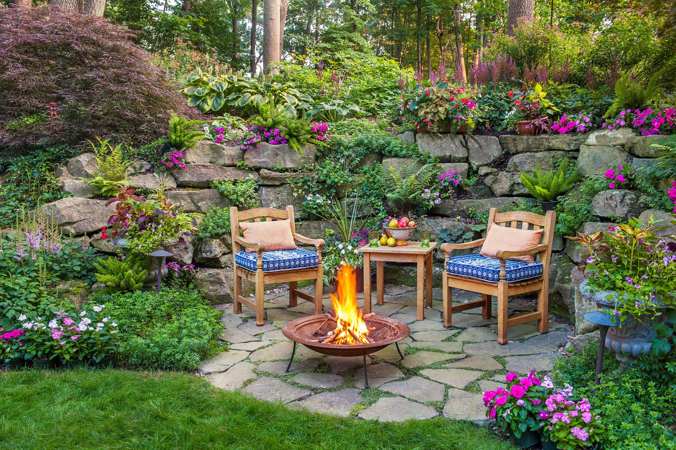 Unique Rock Garden Wall Ideas to Brighten Your Space